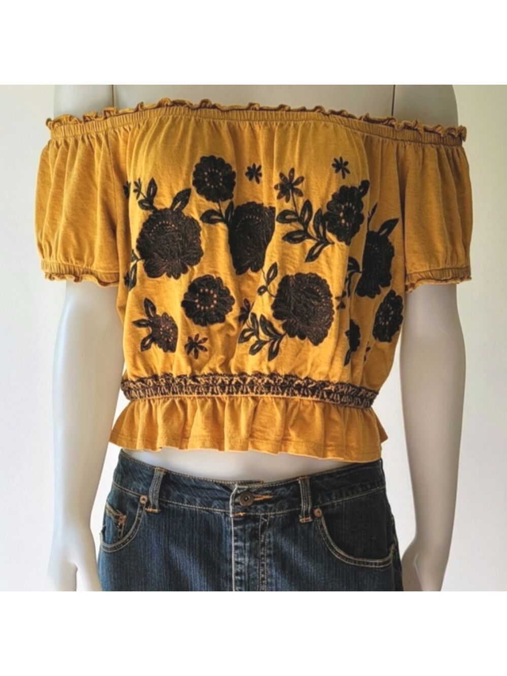 American Eagle Outfitters Yellow Embroidered Boho Off Shoulder Top Size L